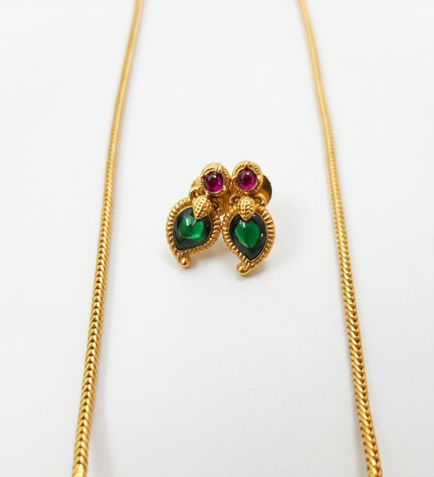 Simple Manga Maala with Stud Earrings
