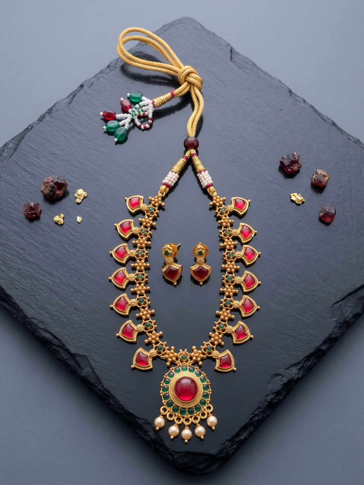 Palakka Chocker with Earrings