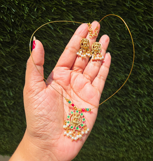 Invisible Chain with Pendant and Earrings