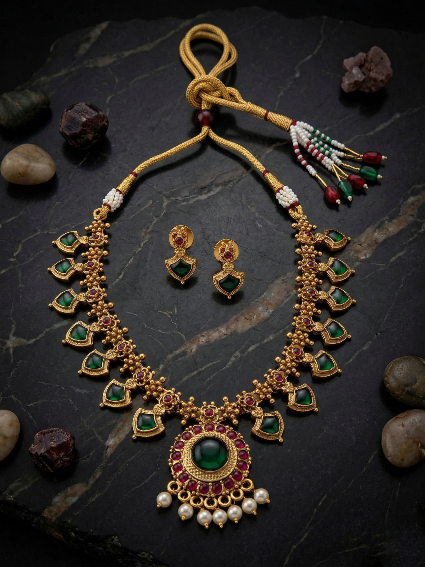 Palakka Chocker with Earrings