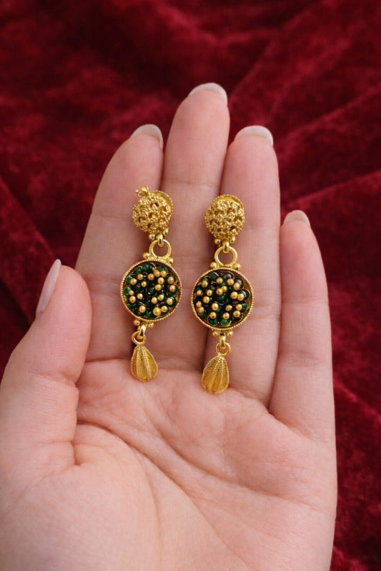 Aaradhya Chocker Set with Earrings